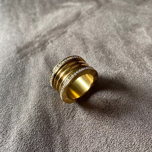 Roman Numeral Swarovski Crystals Stuck Up Eternity Gold Silver Rose Gold Ring - Picture 12 of 16